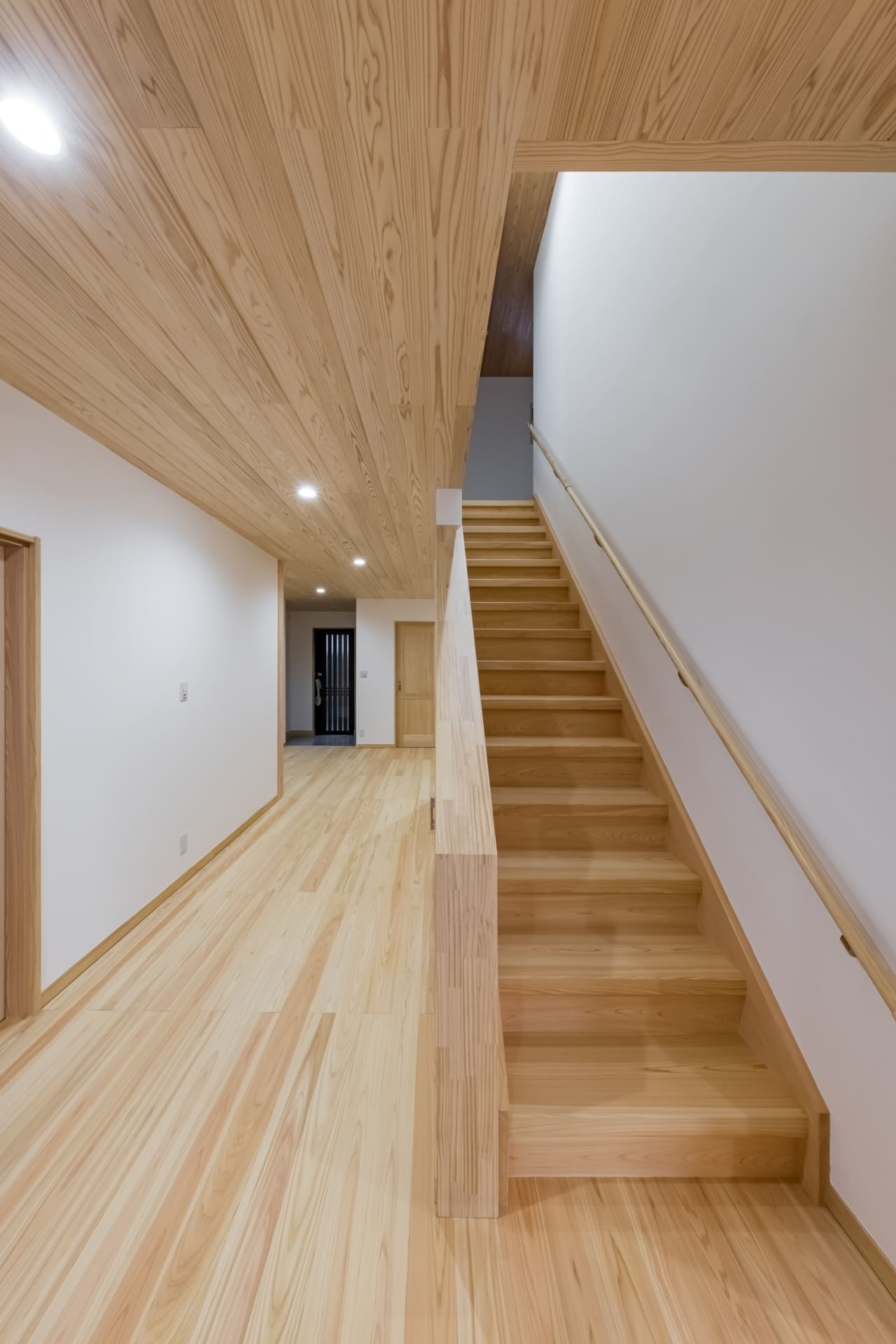 階段 - 施工事例｜静岡県三島市の注文住宅・新築戸建てなら工務店の山田建築（タッチハウス）